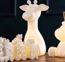 Load image into Gallery viewer, Belleek - Giraffe Luminaire