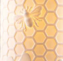 Load image into Gallery viewer, Belleek - Honey Hive Luminaire