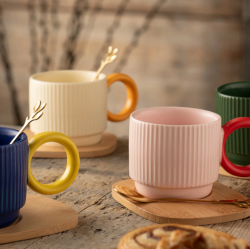 Belleek Living Hula Mug Set of 4