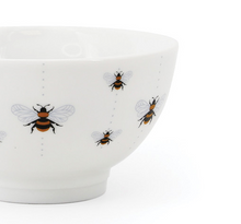 Load image into Gallery viewer, Bees Set of Four Bowls from Tipperary Crysta
