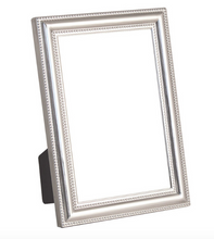 Load image into Gallery viewer, Beaded Edge Frame 4x6 by Tipperary Crystal - 5600100086

