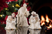 Load image into Gallery viewer, Beleek - Christmas Collection The Three Kings
