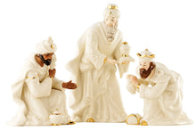 Load image into Gallery viewer, Beleek - Christmas Collection The Three Kings
