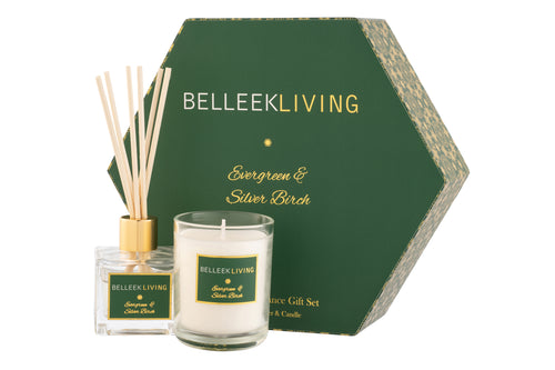 Belleek Living Evergreen & Silver Birch Gift Set.  Fresh crisp pine and aromatic rosemary top notes are blended with soft jasmine and zesty citrus middle notes.  Earthy moss and cedarwood are paired with warm soft vanilla and tonka bean base notes to create a complex fragrance that is reminiscent of a wintry evergreen forest. Gift Set Contains; Diffuser x 1 (50ml) Candle x 1 (6.5cm x 8cm) - Burn time 24 Hours