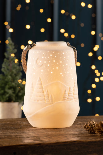 Belleek - Christmas Collection Winter Scene Luminaire