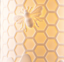 Load image into Gallery viewer, Belleek - Honey Hive Luminaire
